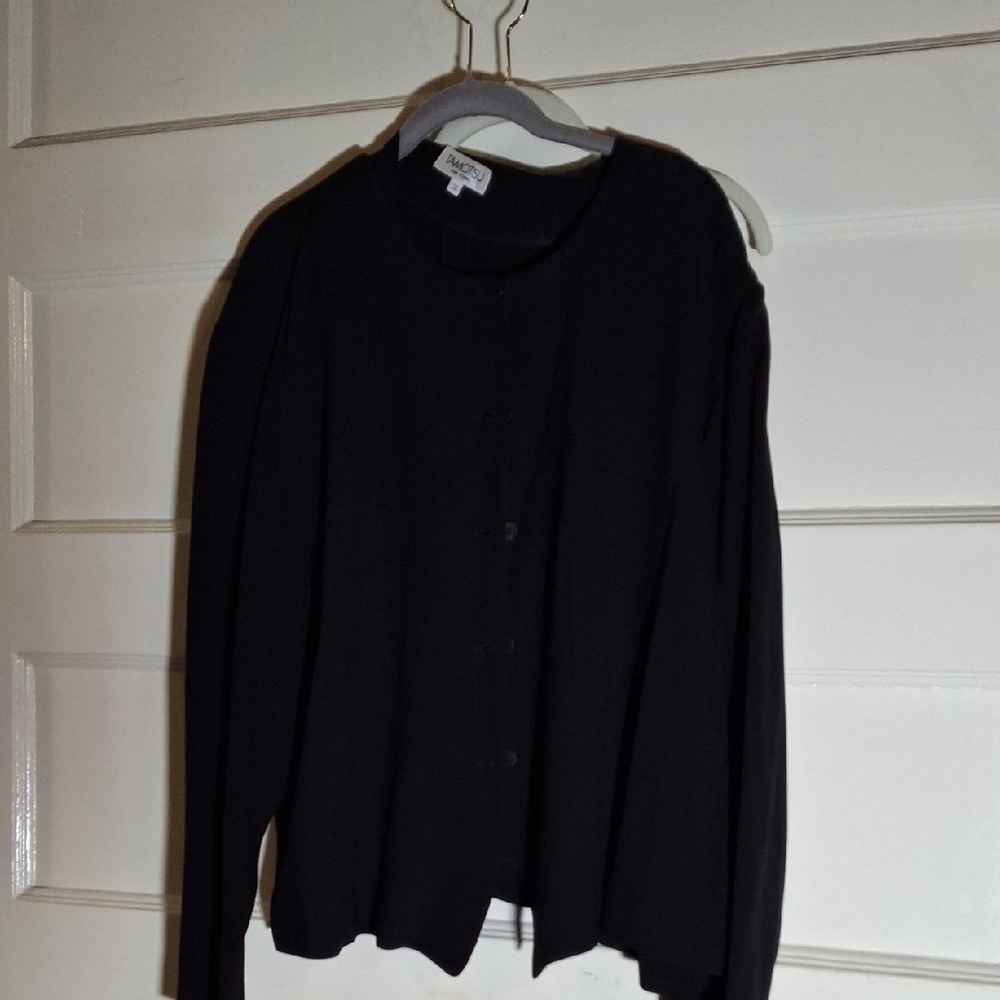 Classic Black Button-Down Shirt (Can213)